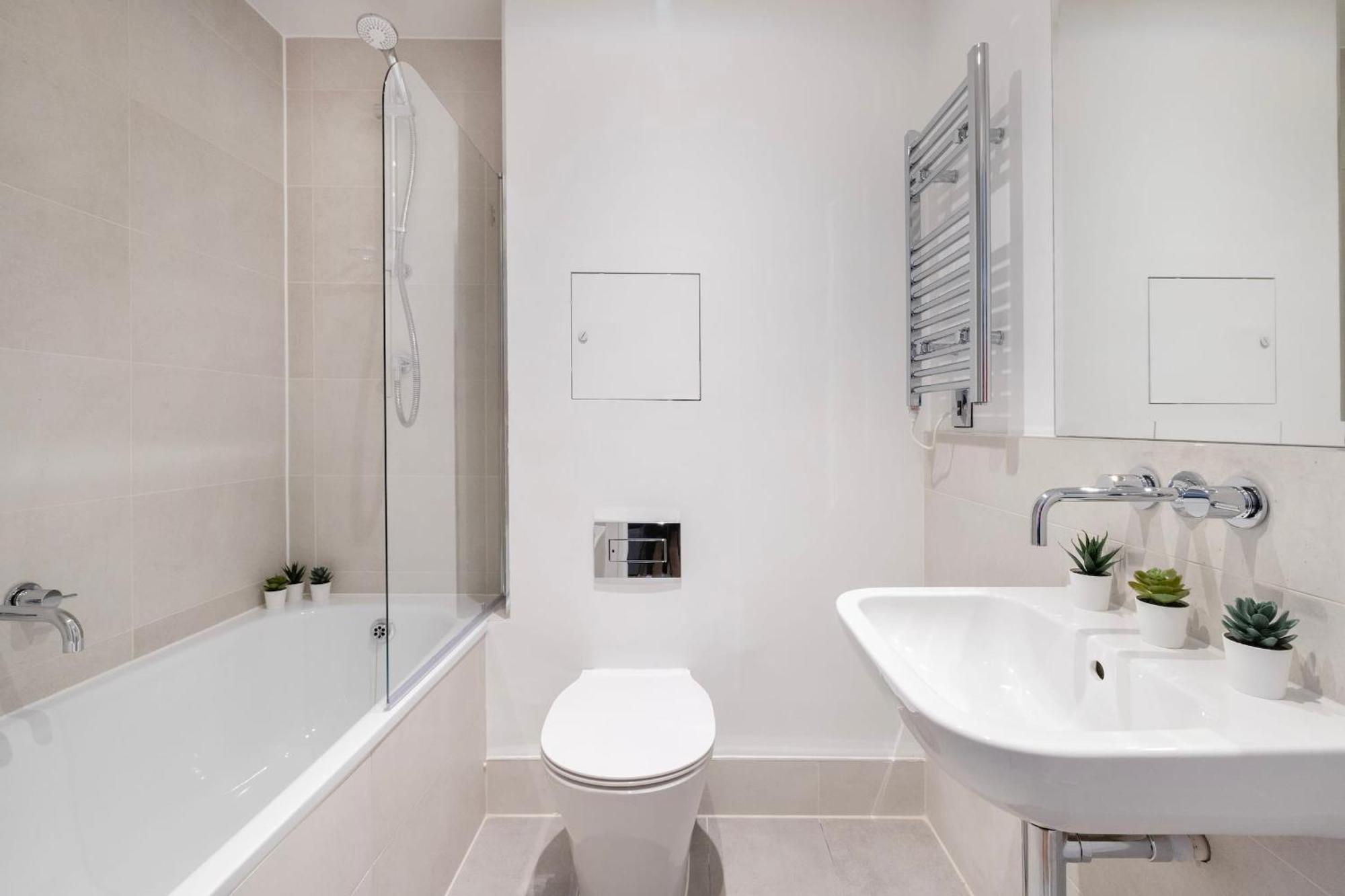 Fitzrovia & Soho - 2Br With Balcony - Cityapartmentstay London Exteriör bild