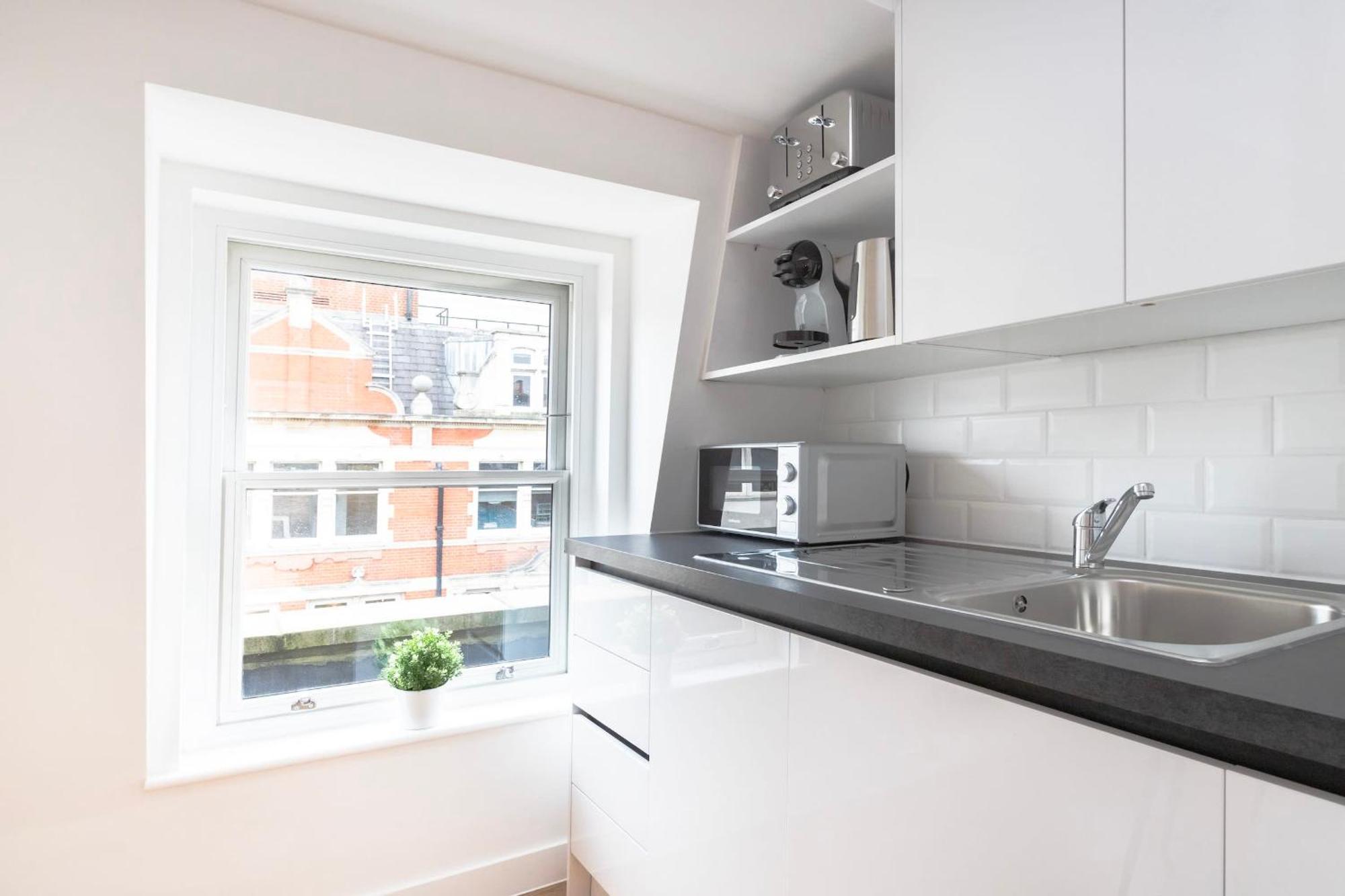Fitzrovia & Soho - 2Br With Balcony - Cityapartmentstay London Exteriör bild